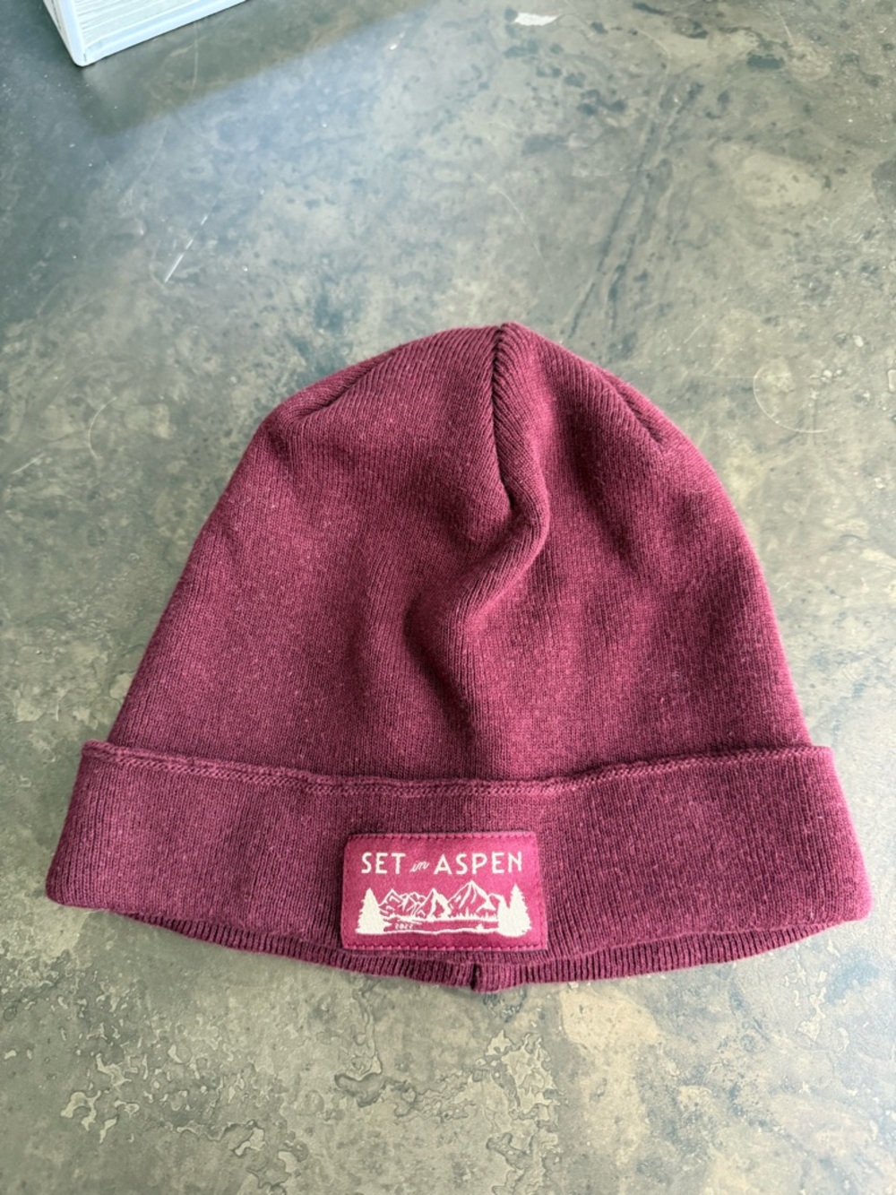 SET Active Kids Burgundy Beanie Hat